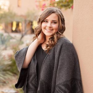 Meet your Posher, Pilar